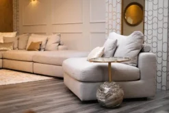 Hot Stoel Giovanni Loveseats